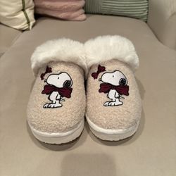 Snoopy Slippers 