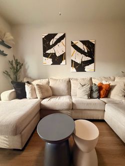 Modular L- Shape  Sectional (Great Condition)