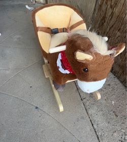 Qaba kinds rocking horse with sound brand new