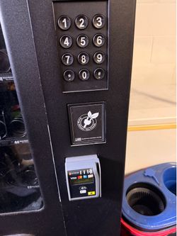 Like New Vending Machine!!!