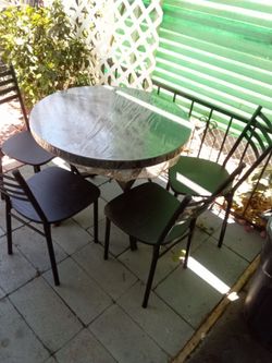 4 chairs dining room table all wood