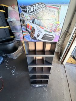 Hot Wheels  7-11 NISSAN GT-R Shipper,  Cardboard Display Case, PDQ Showcase