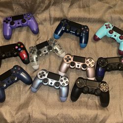 PS4 Controllers 