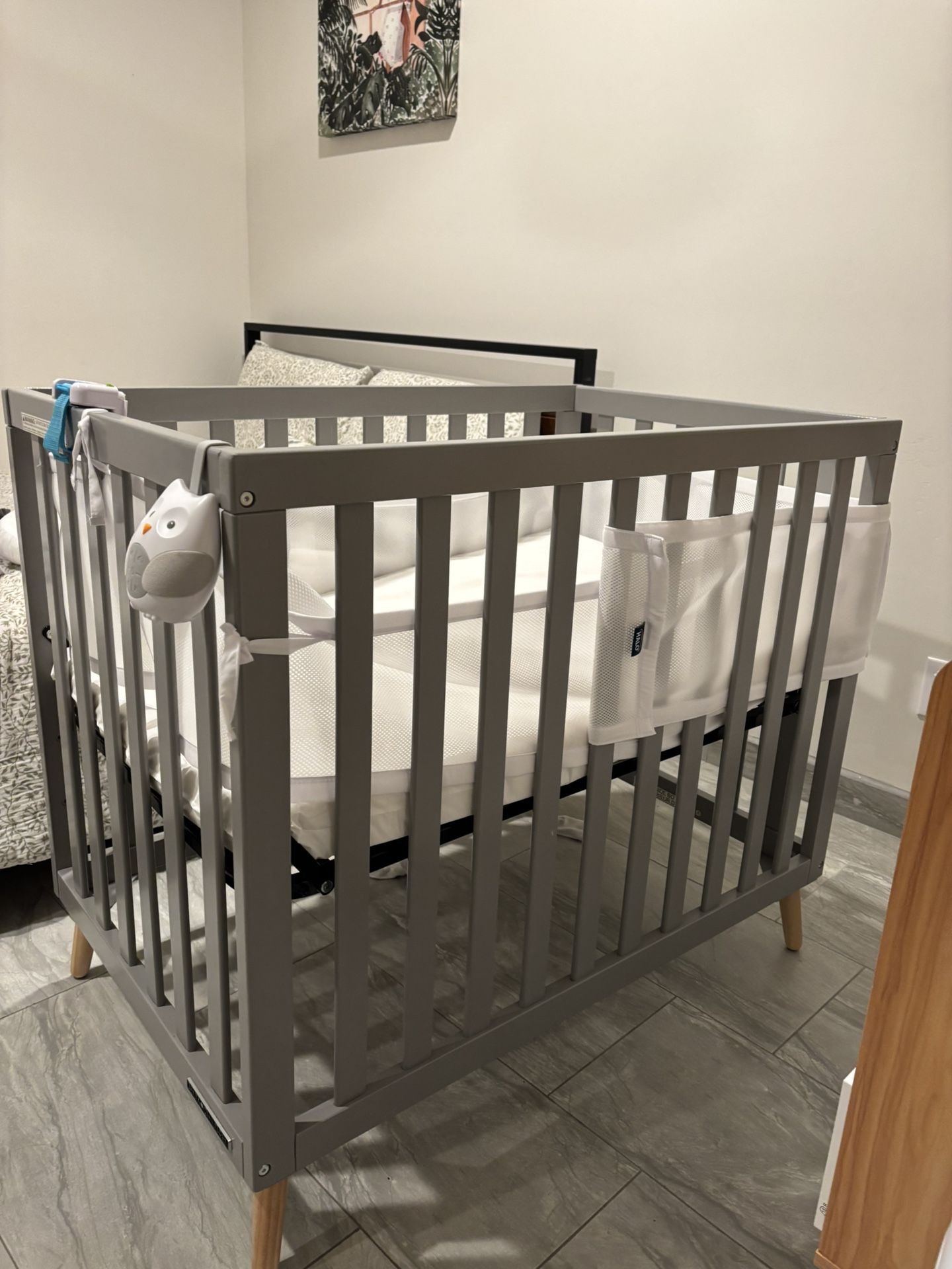 Baby Crib/Matress