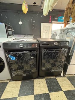 Maytag Front Load Washer and Dryer Set