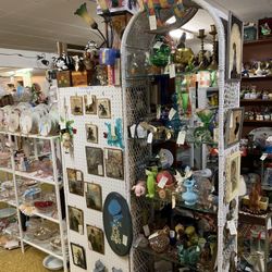 Lots Of Antique’s & Collectables- Fun Finds