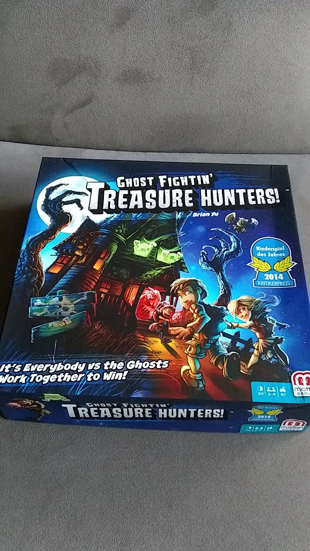 Ghost fightin' treasure hunters board game