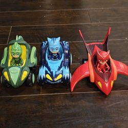 PJ MASKS VEHICLES & FIGURINES 
