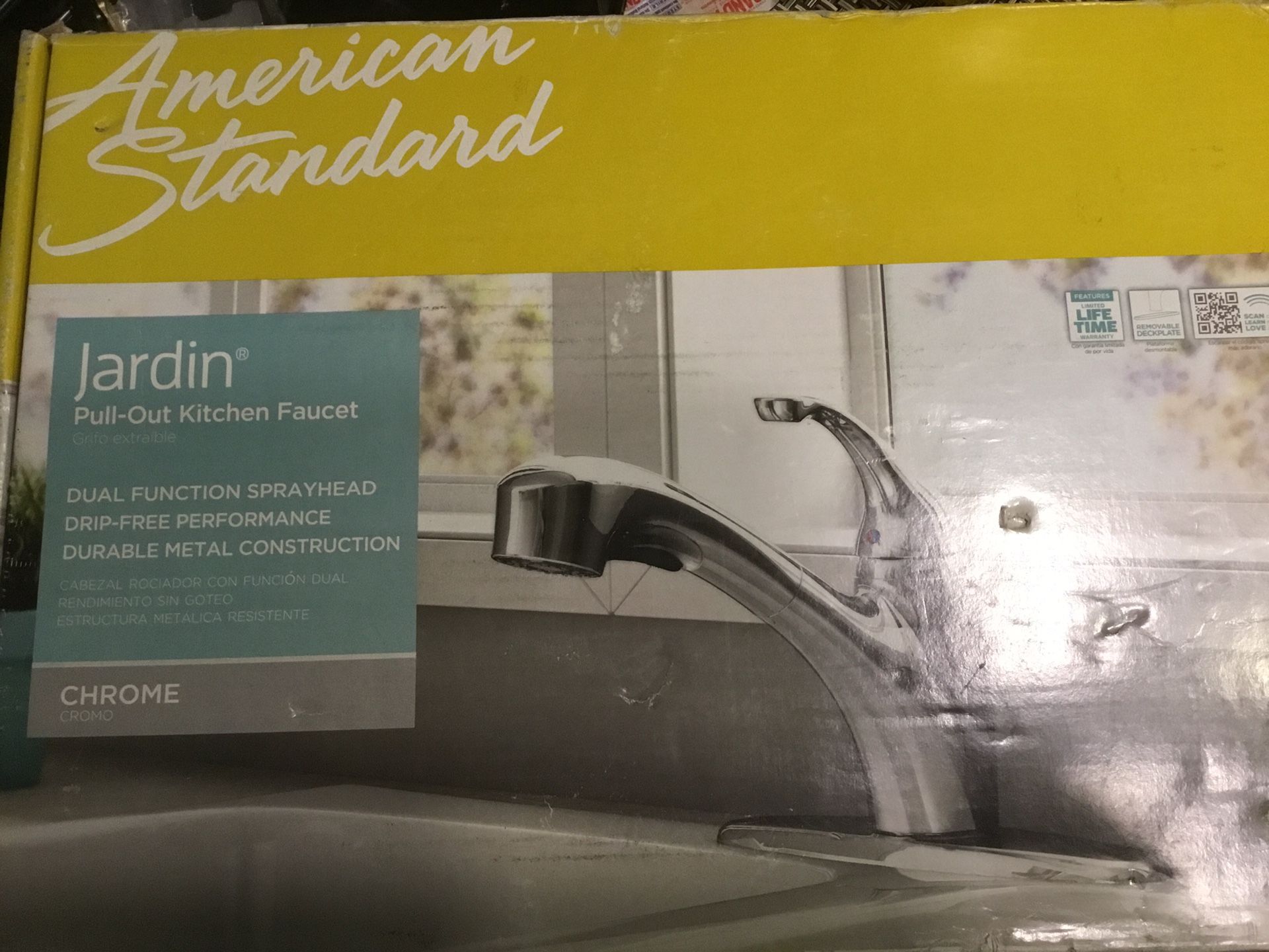 American standard Jardin pull out kitchen faucet chrome