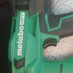 METABO 18V, BRUSHLESS, NAIL GUN STAPLER , HPT *TOOL ONLY* New OPEN Box