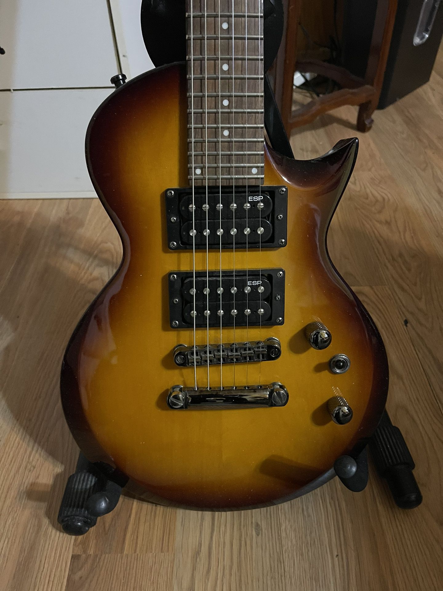 ESP LTD 3/4 Electric Guitar