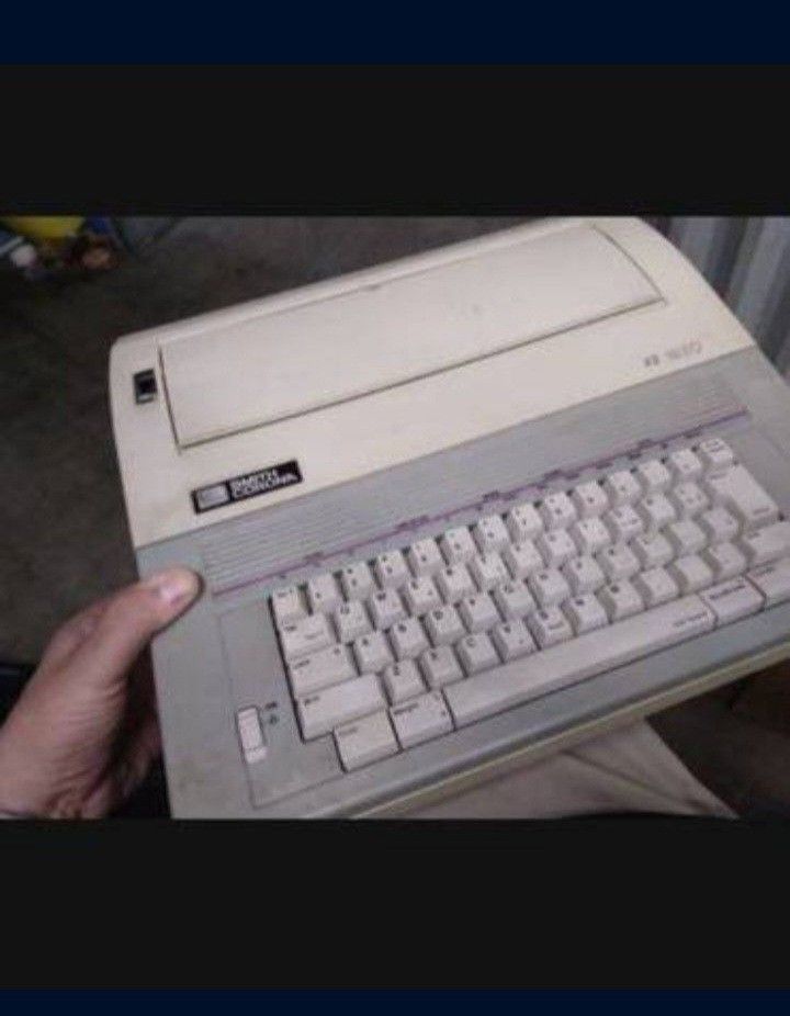 Vintage Smith Corona XE 1950 No Deliever