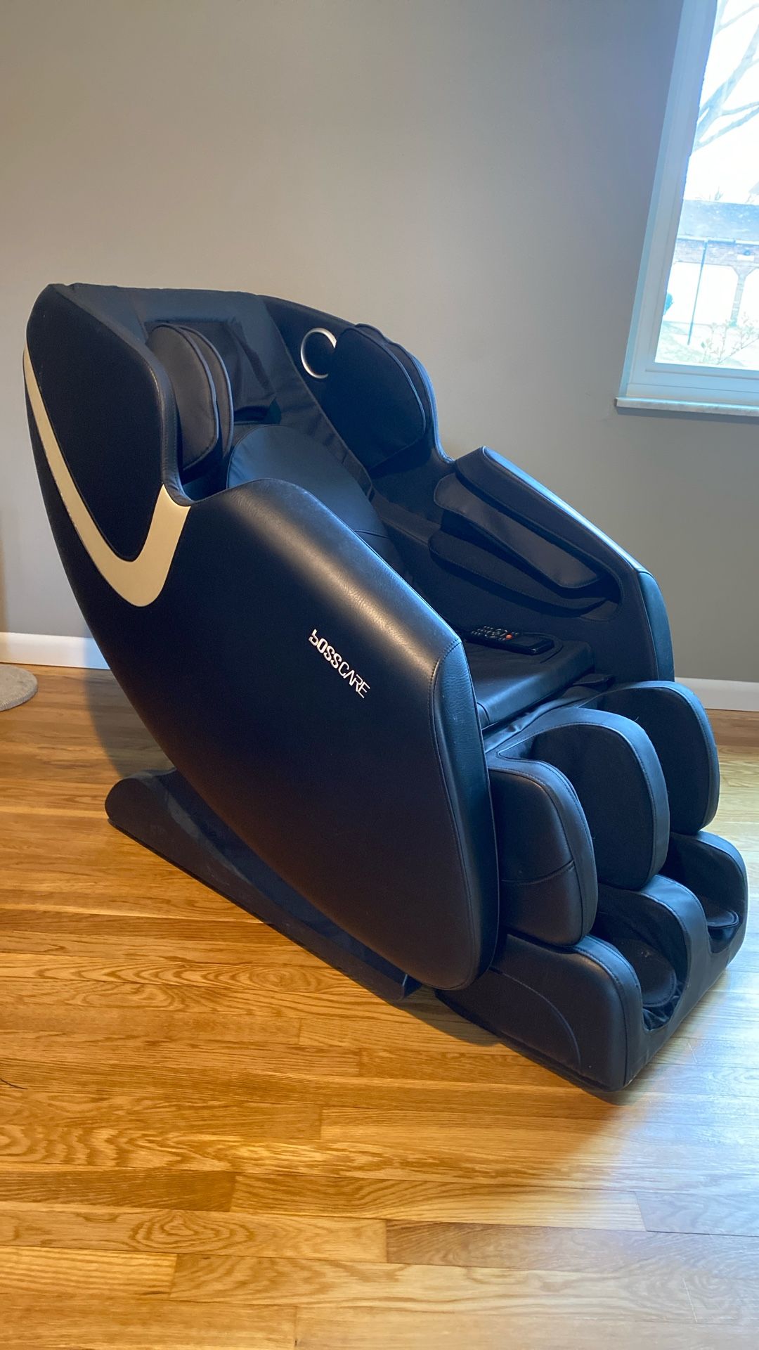 Bosscare Massage Chair With Remote