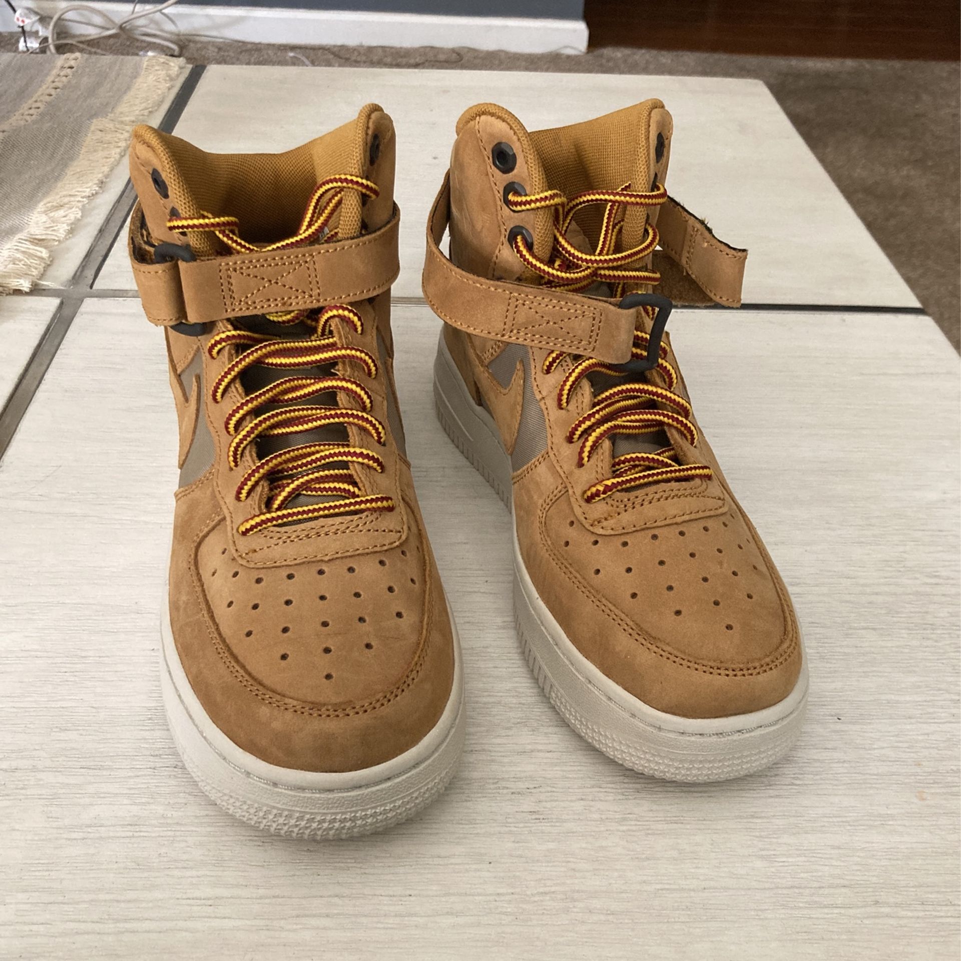 NIKE AIR FORCE 1 High PRM WHEAT Size 5.5y GS AF1 Shoes AR0733 700