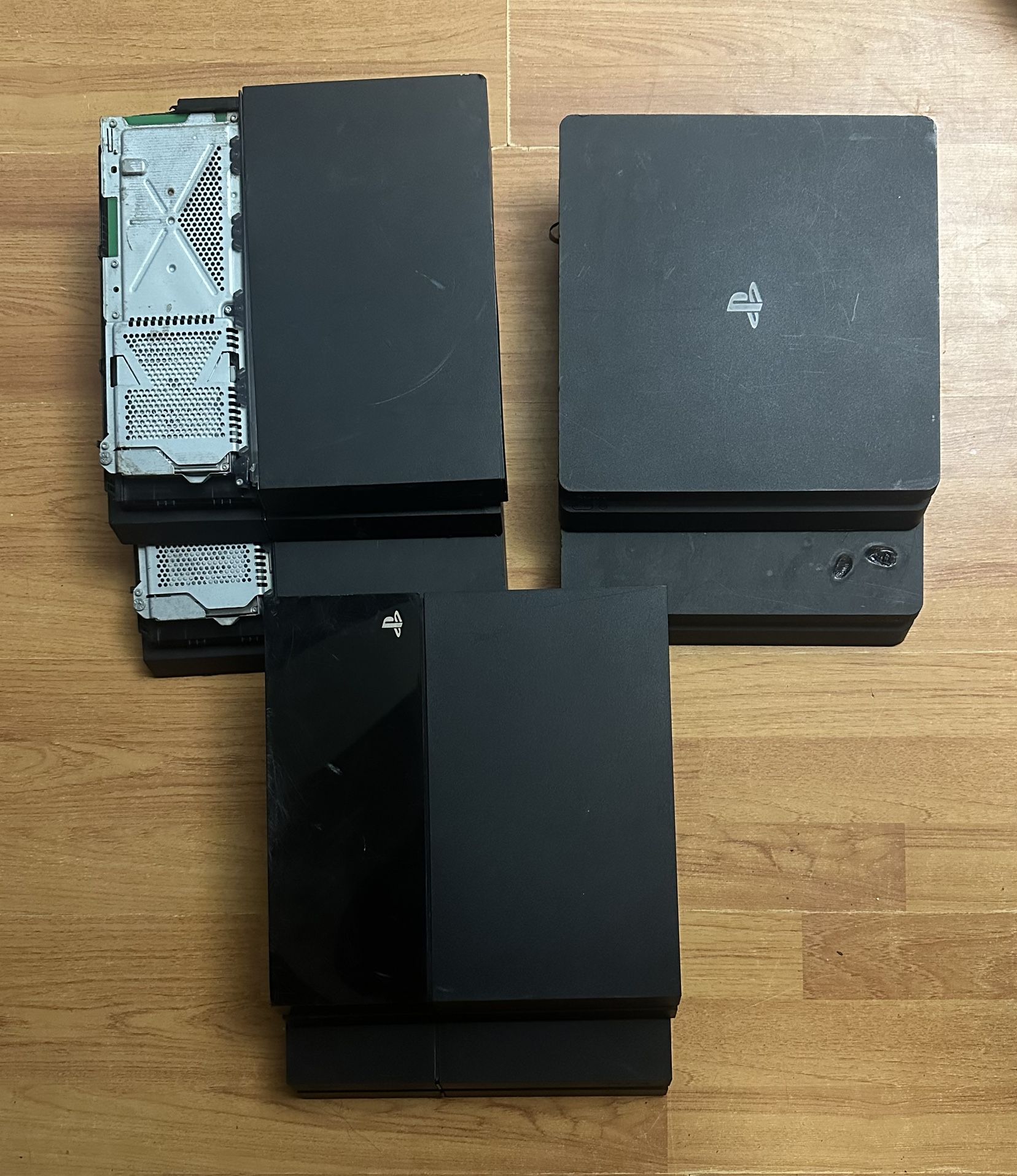 6 PS4 Consoles(FOR PARTS OR REPAIR)