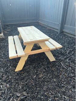 Kids table