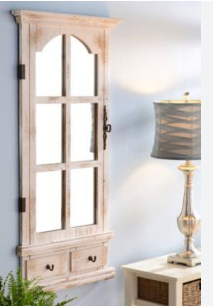 MIRROR 24X48 JILLIAN CABINET ( Kirkland’s) great condition