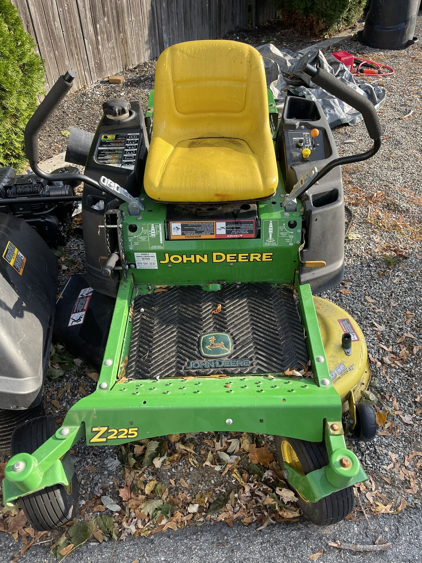 John Deere Zero Turn Mower 