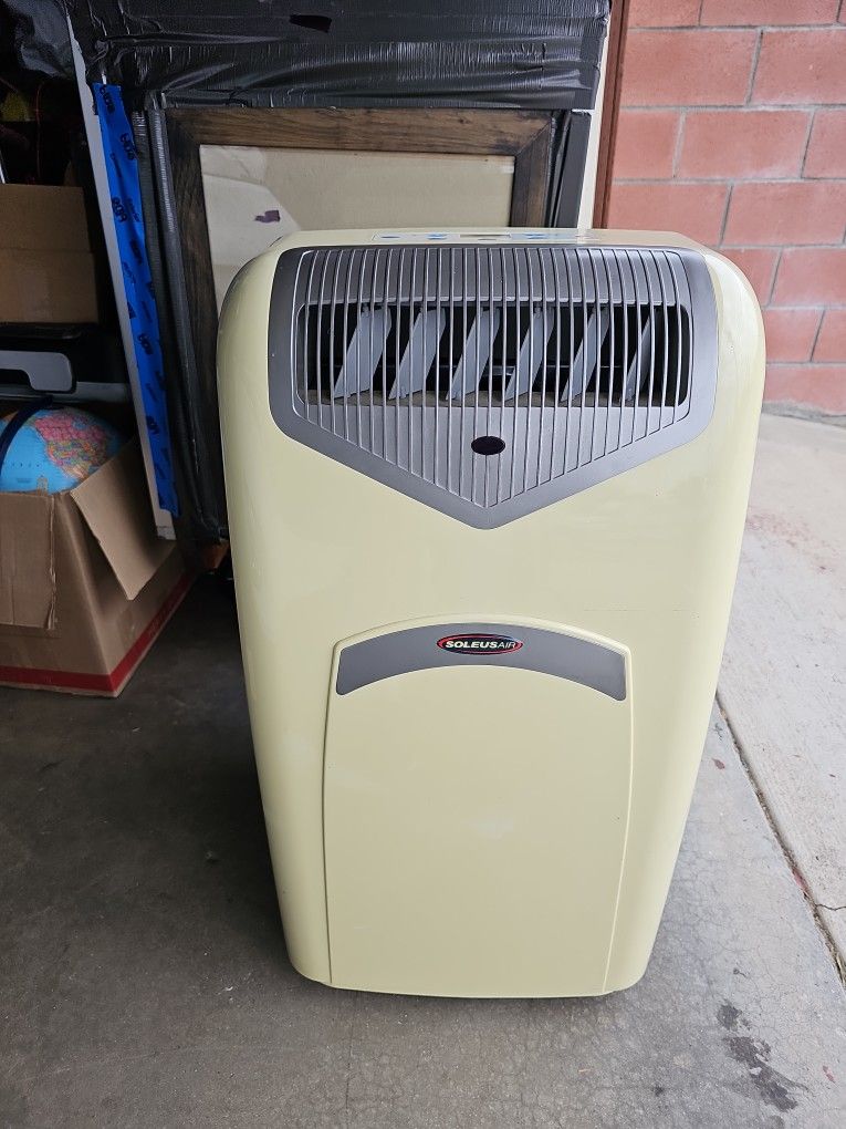 Hitachi/soleus 12000 Btu Portable Air