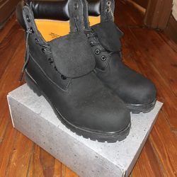 Black Timberland Size 8 Men’s 