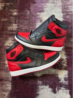 Size 10 - Jordan 1 Retro Banned Bred