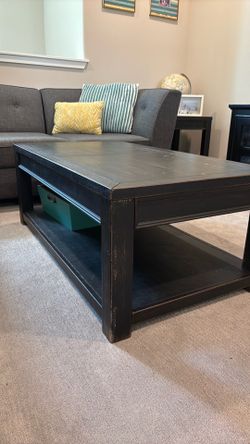 Coffee table and side table set