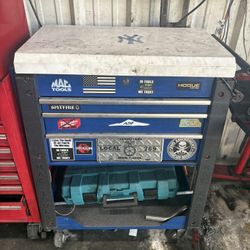 MAC TOOL Flip Top 3 Drawer Toolbox With Side Table