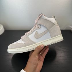 Nike Dunk High Notre 9.5Men