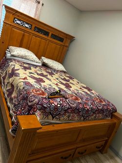 Queen  bed set