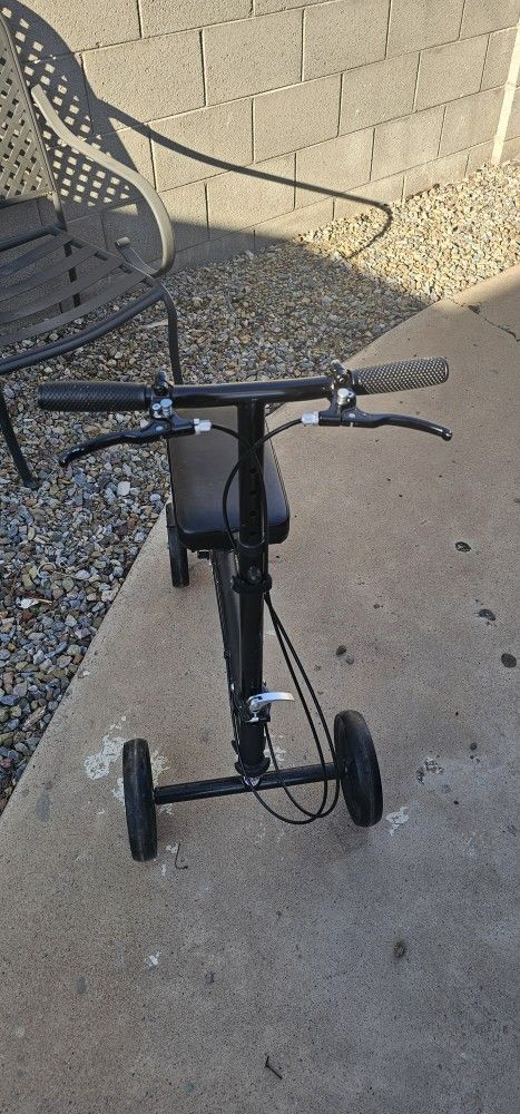 Knee Scooter
