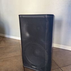 qsc k12 active loud speaker