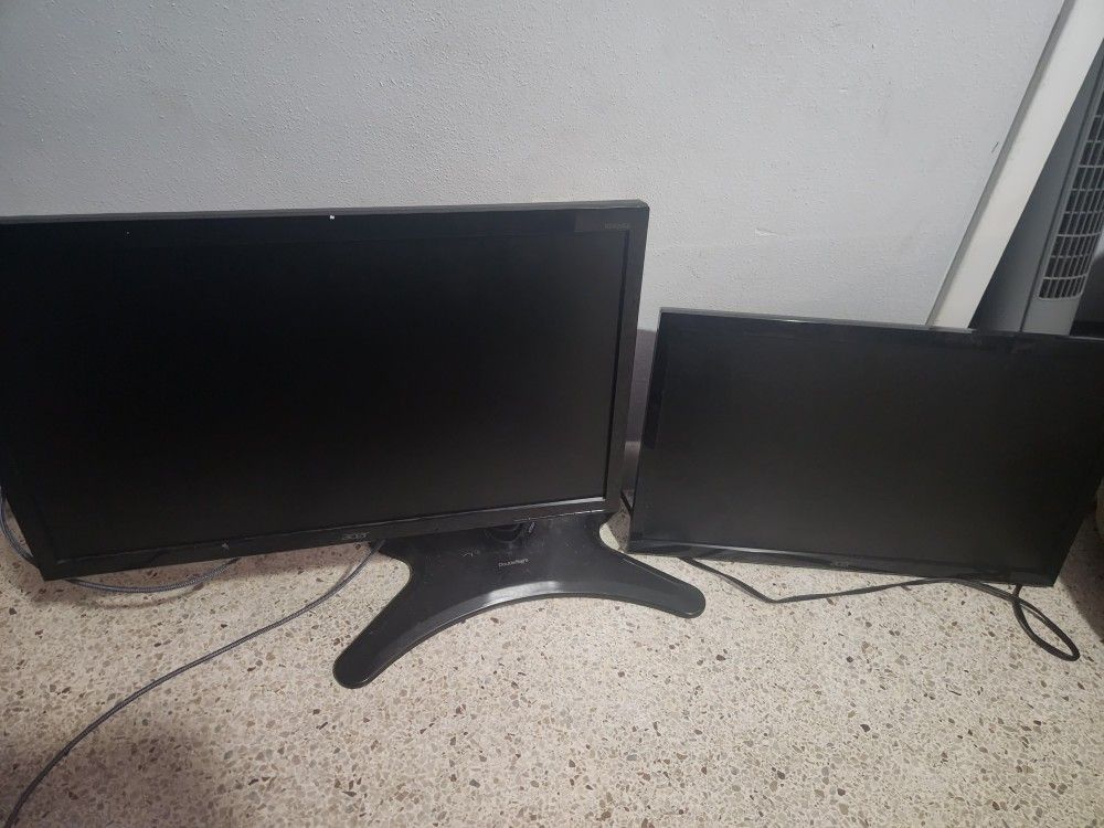 Dual Monitors