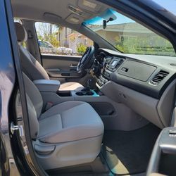 2015 KIA Sedona