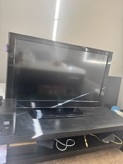 LG Flat Screen LCD TV