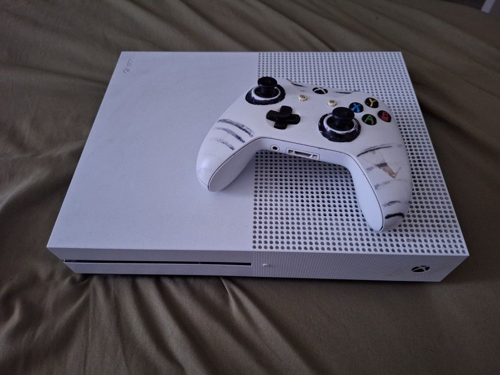 Xbox One S 