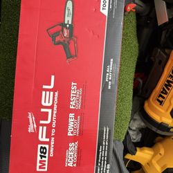 Milwaukee M18 Brushless HACHET  8 In Pruning Saw