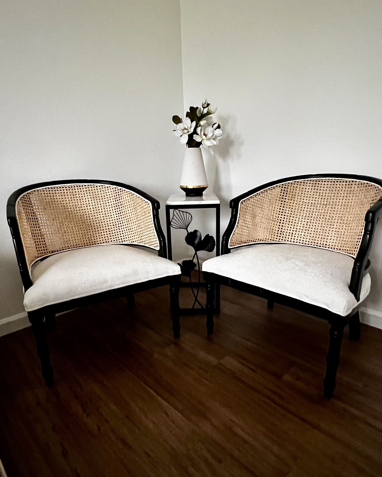 Accent Chairs