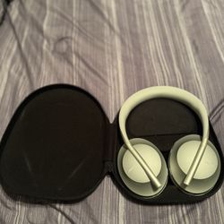 Bose NC 700 