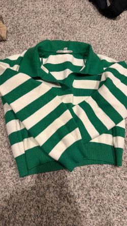 Crop top sweater