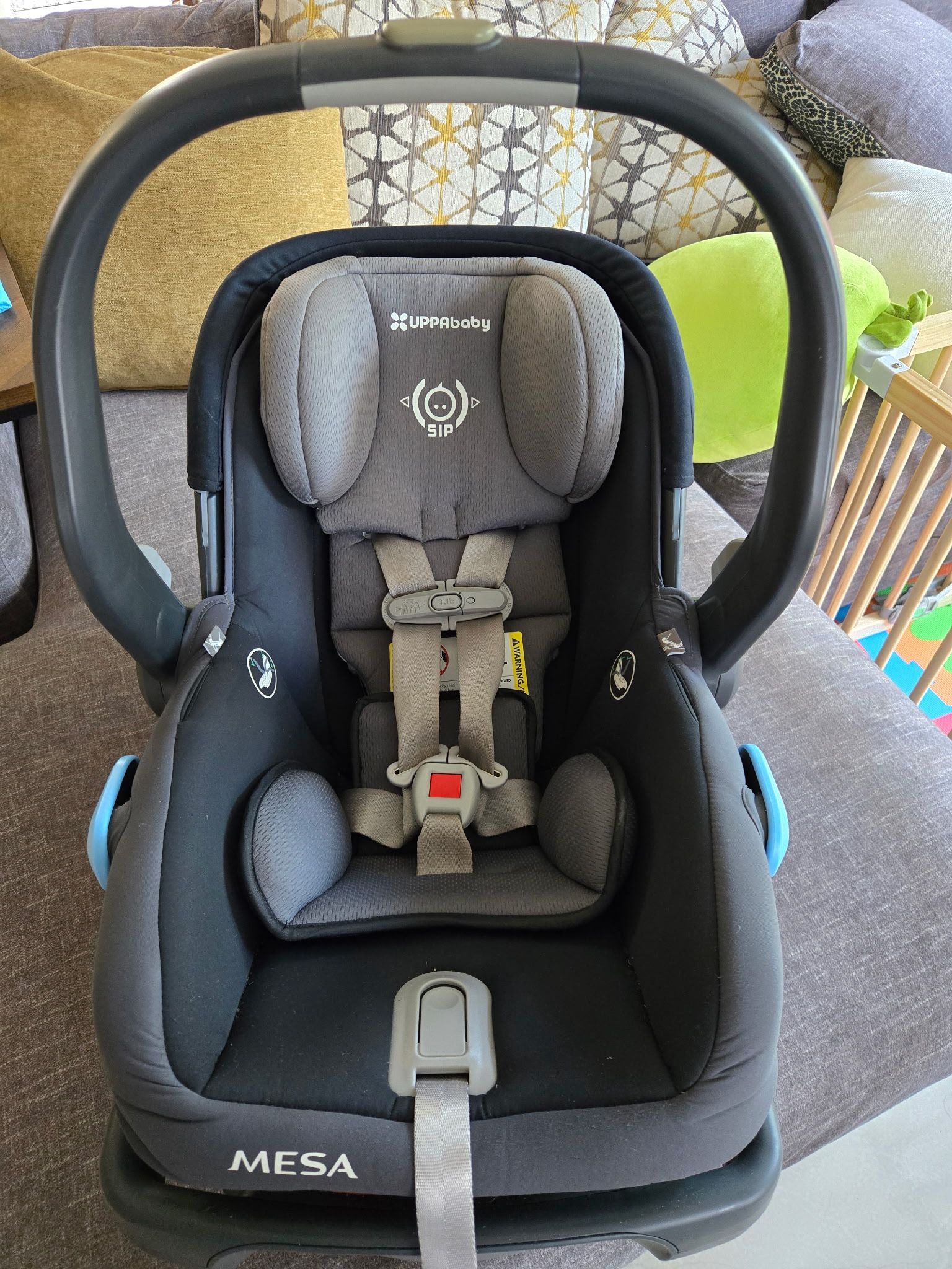 Uppababy Messa Infant Car Seat With Base