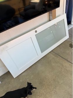 Free bedroom door