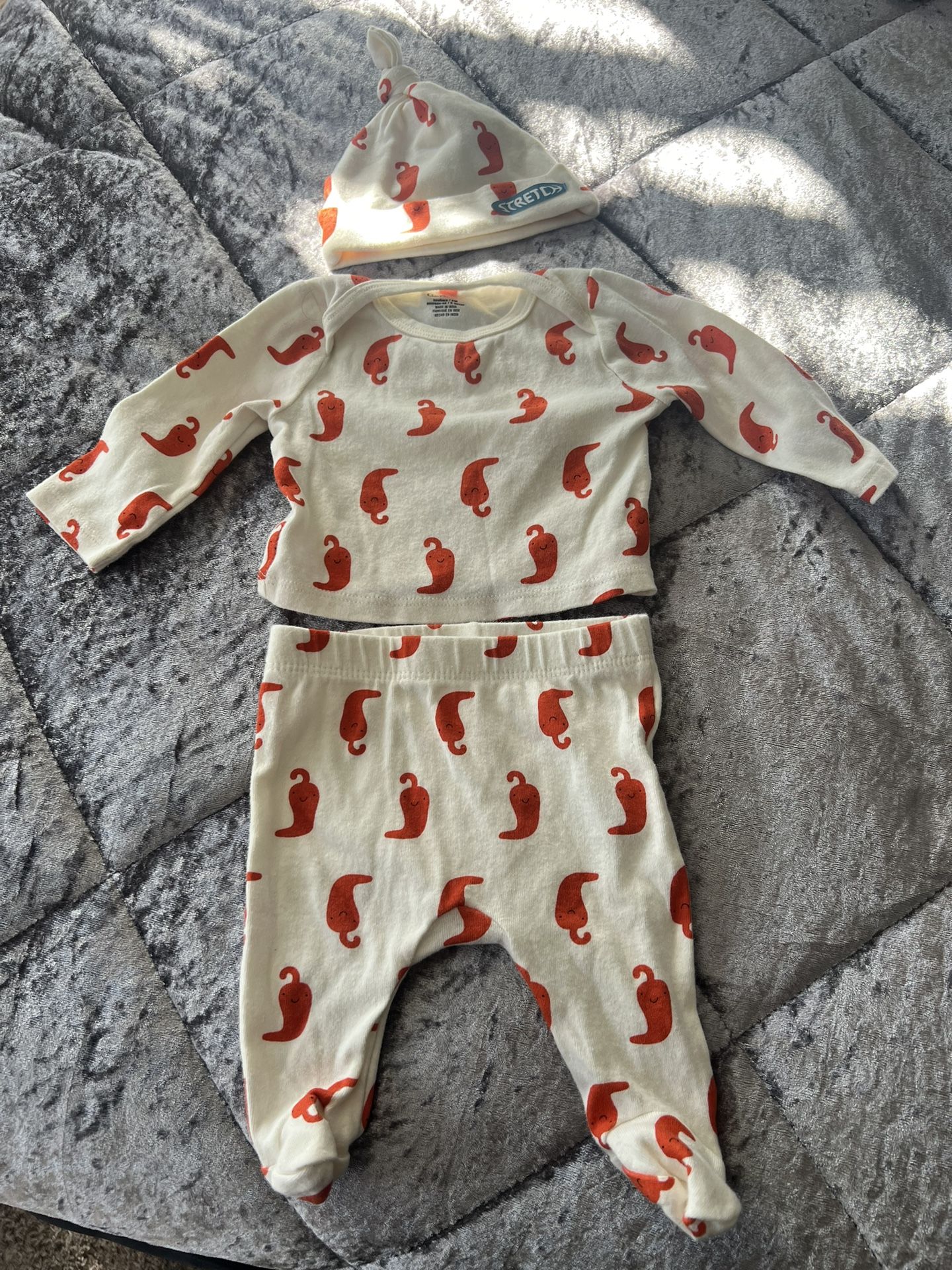 Newborn Baby Chile Set So Cute $5 !!!