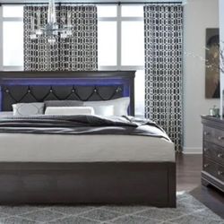 Queen Bedroom Set 