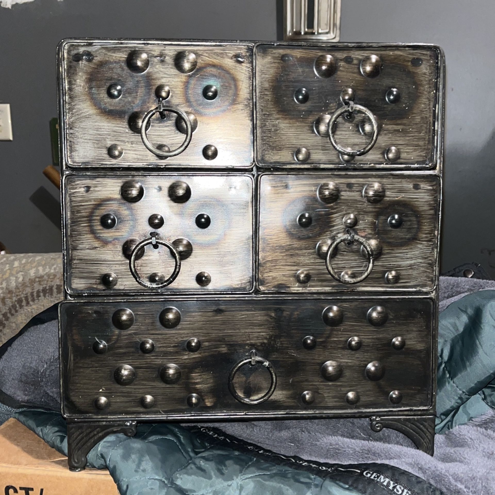 Metal Jewelry/trinket Box
