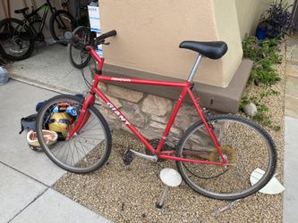 Giant mountain bike used