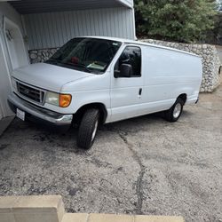 2006 Ford E-350
