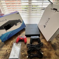 PlayStation 4 Slim 1TB - Black