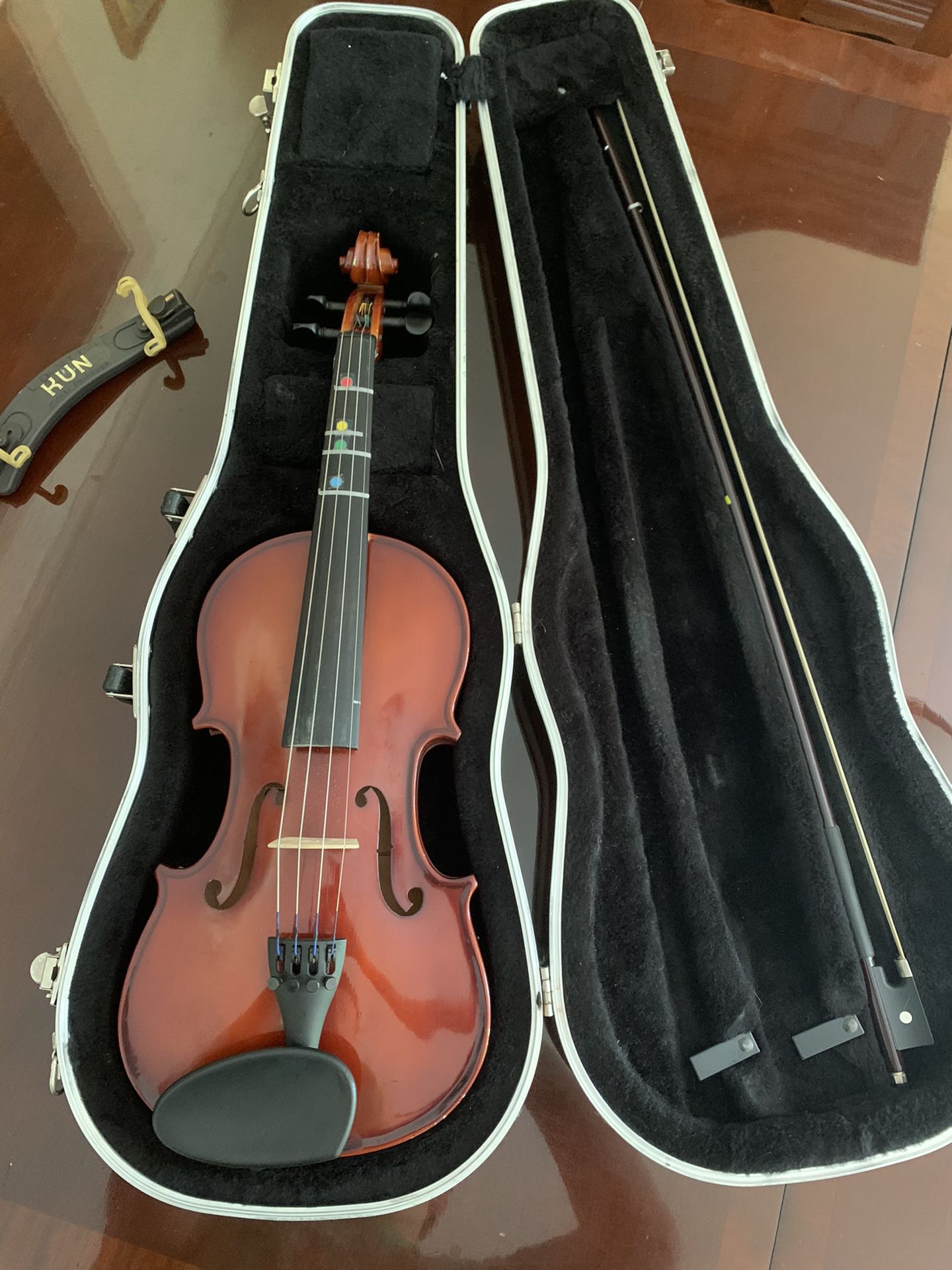 Scherl & Roth Violin, Hard Case, Bow, and Chin rest