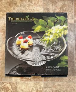 Platter - Big Beautiful Large 15” Glass Footed Holder for Cakes, Cup Cakes or Other Fine Desserts. Comes From a Pet Free &  Smoke Free Home !!