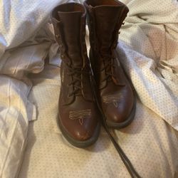 7 1/2 Lace Up Womens Boots